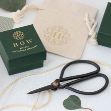 Load image into Gallery viewer, Sustainable packaging with Eco card boxes or Fairtrade Cotton Eco pouches. If you have a preference add a comment to the box at checkout.
