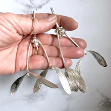 Load image into Gallery viewer, Real silver mistletoe decorations
